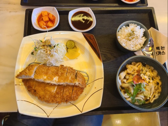 불타는돈가스 이미지