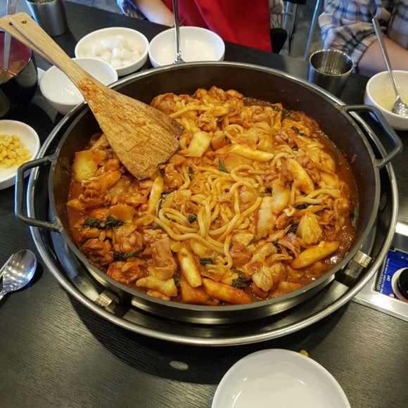 서촌닭갈비 충정로점 이미지
