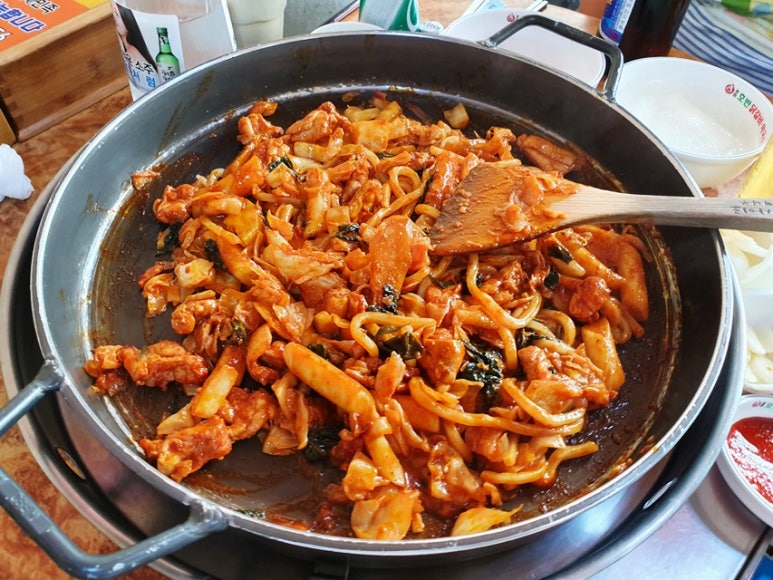 중화호반닭갈비 이미지