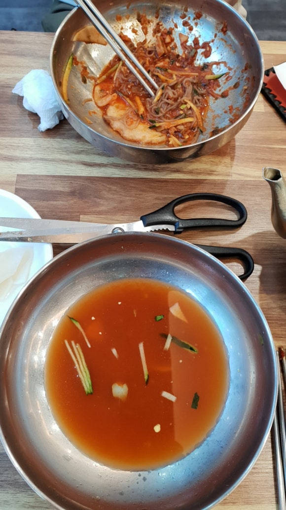 메밀고밀면 이미지
