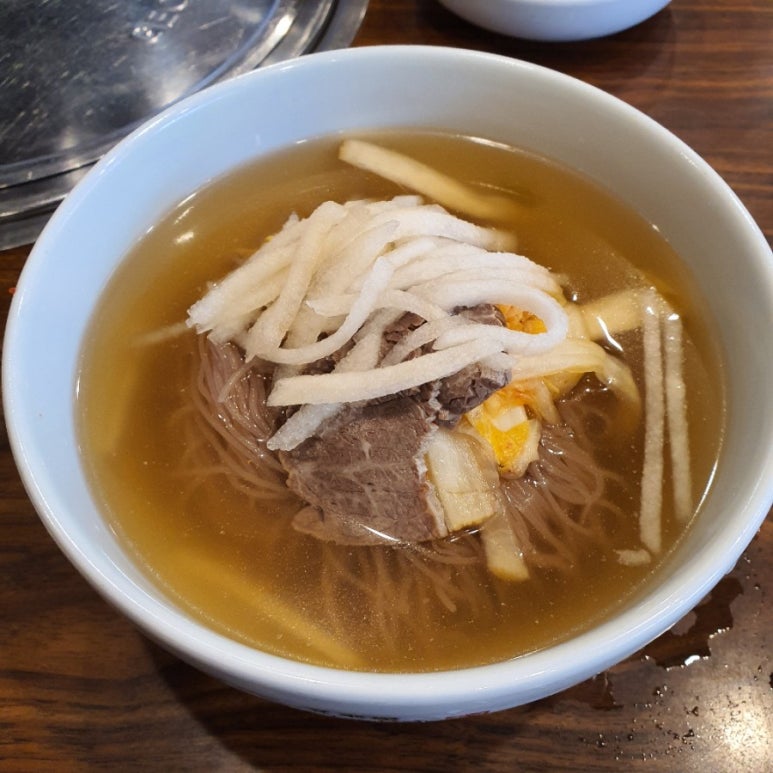 평양냉면 이미지