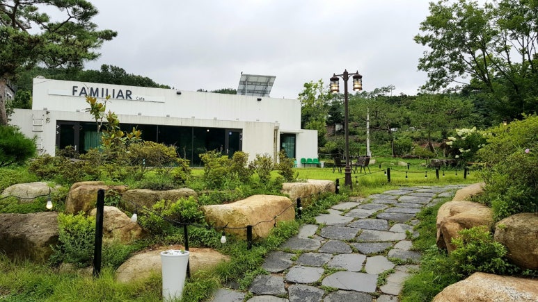 패밀리어카페 이미지