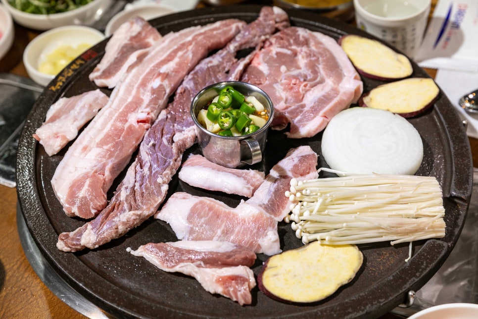 칠성골흑돼지 이미지