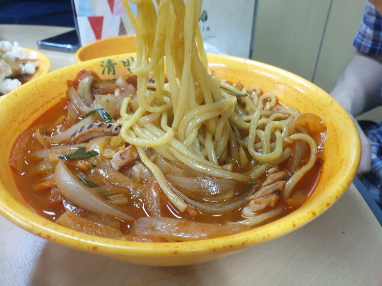 엄지반점 이미지