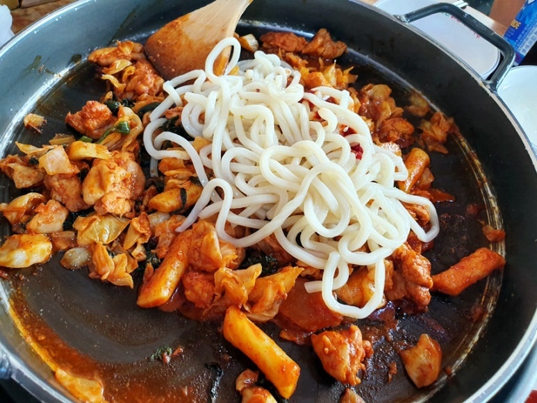 중화호반닭갈비 이미지