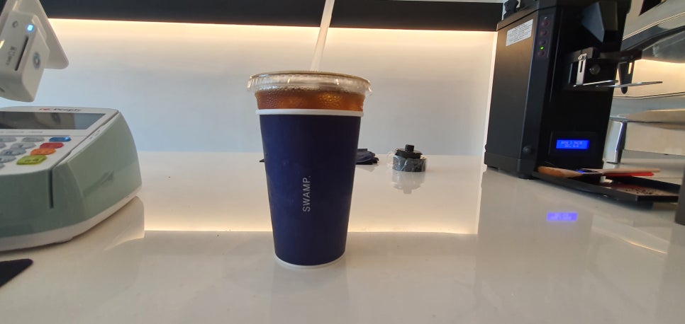 스웜프커피 이미지