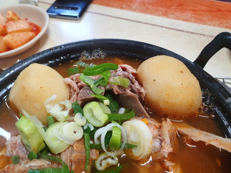 용산감자탕 이미지