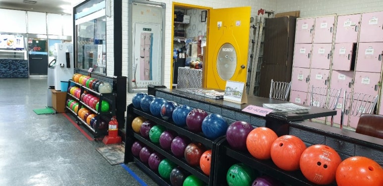 스포츠볼링장 이미지