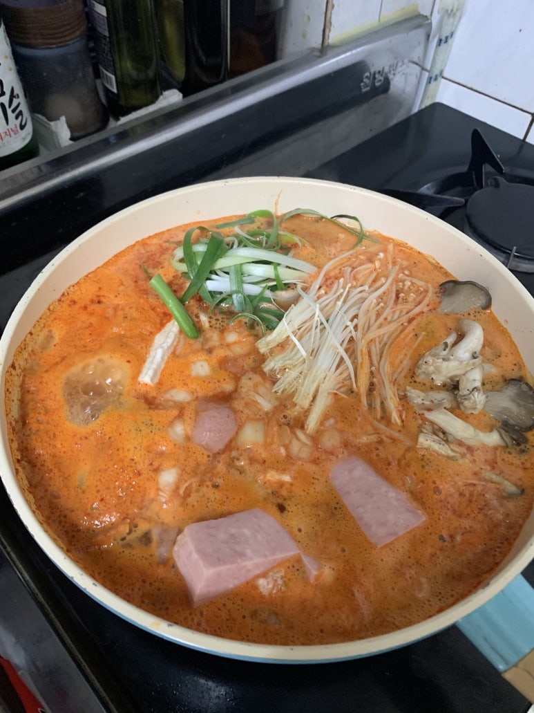 땅스부대찌게 이미지