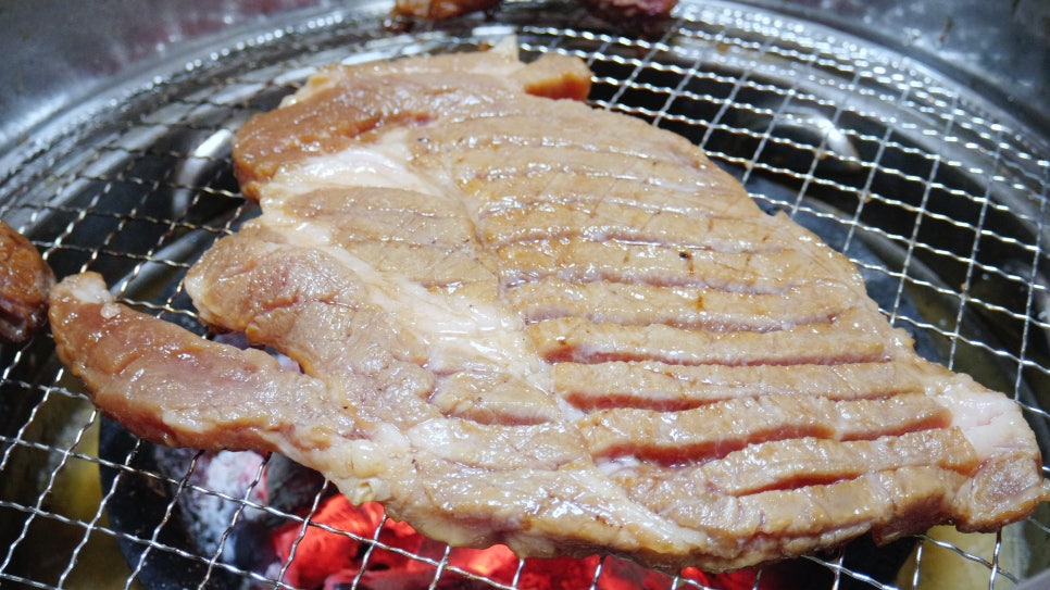 인화숯불갈비 이미지
