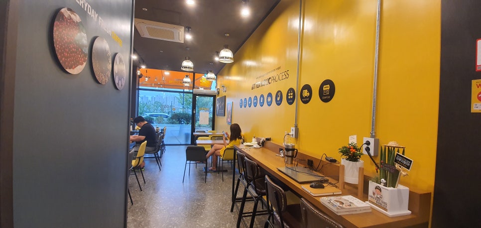 컴포즈커피옥정 이미지