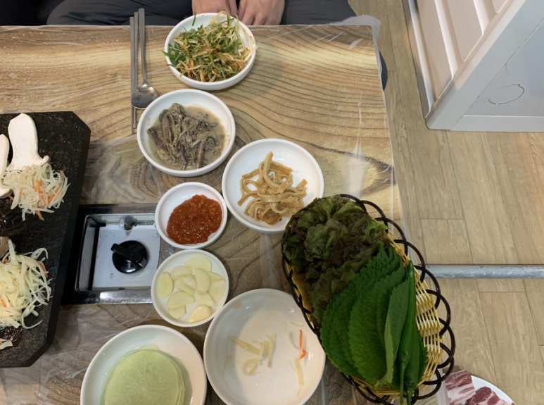 뚱이네돌구이 이미지