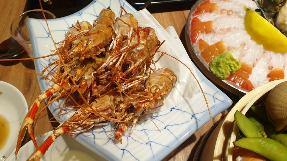 연어와딱새우 이미지