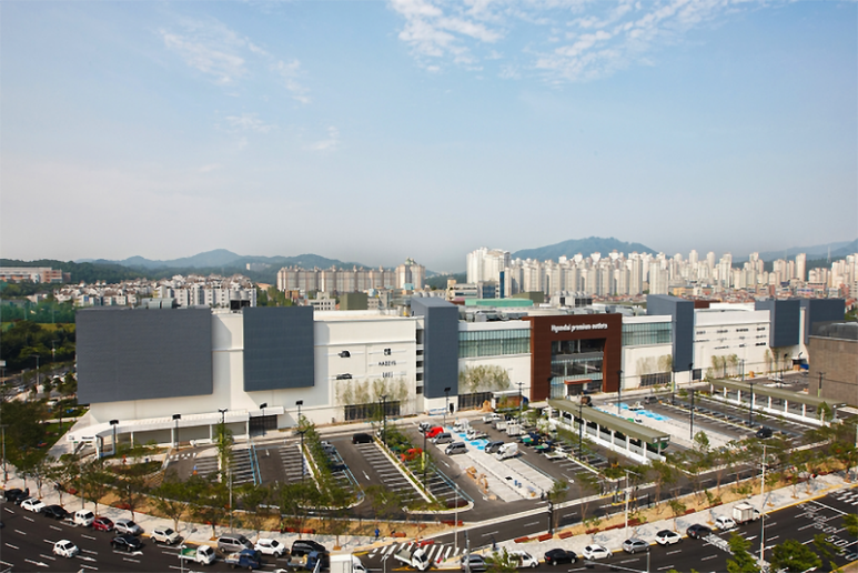 브루넬로쿠치넬리현대 이미지