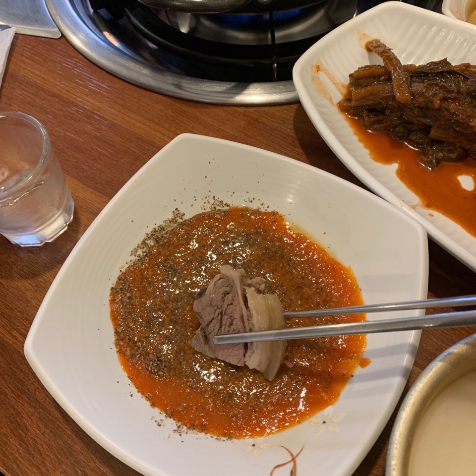 논현골흑염소 이미지