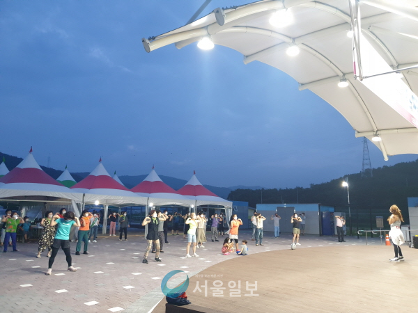 댄스교실 이미지