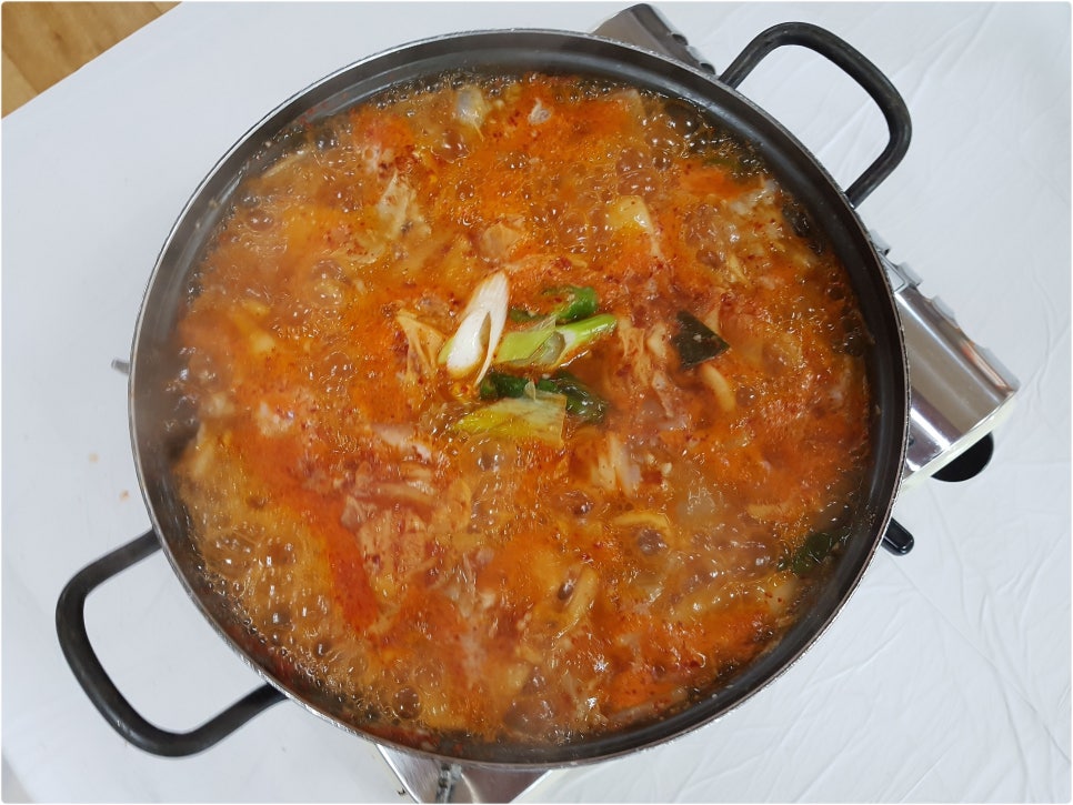 속초곰치국 이미지