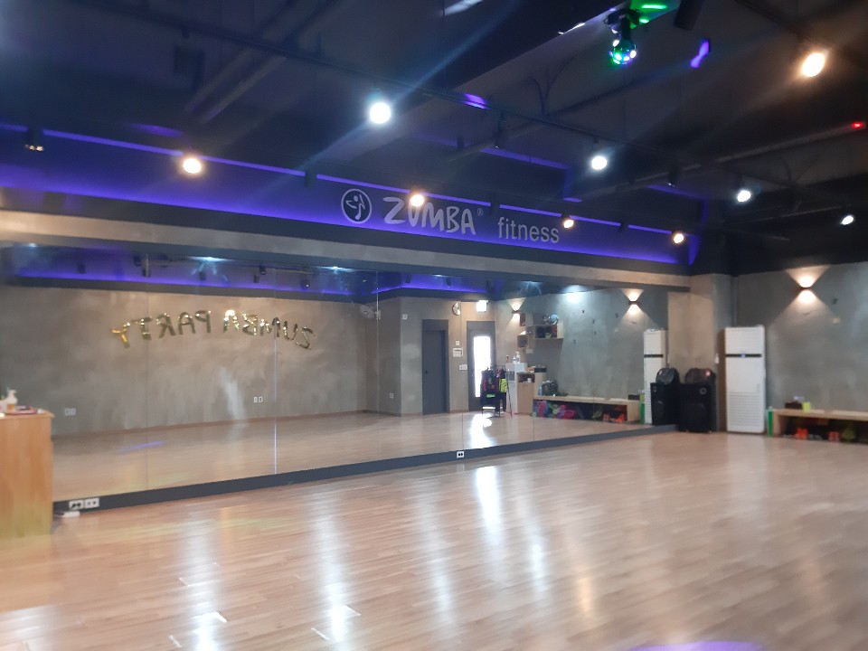 에스더줌바스튜디오 이미지