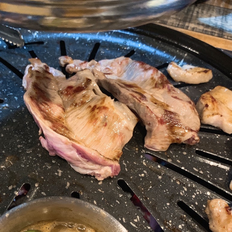 깡통뒷고기 이미지