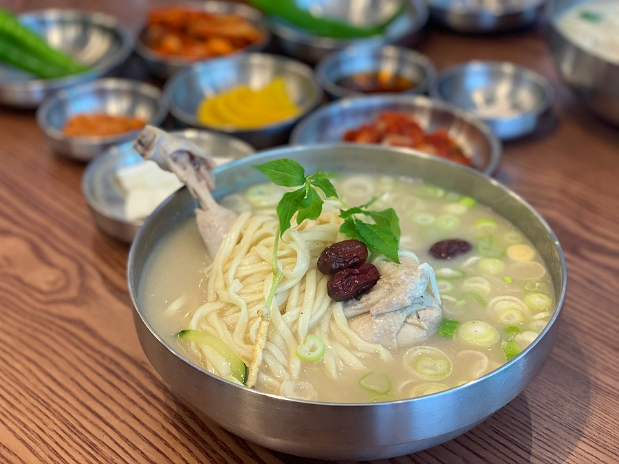 약전닭칼국수 이미지