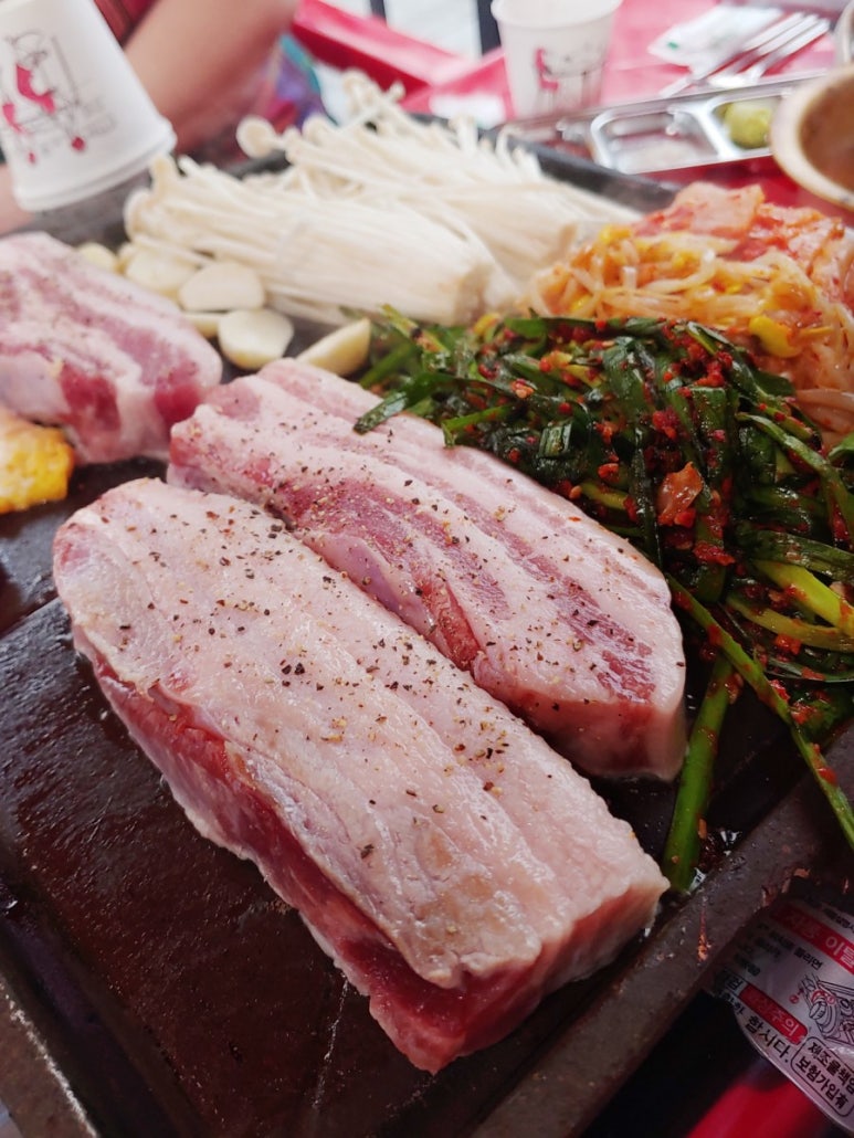 꿀꿀대포집 이미지