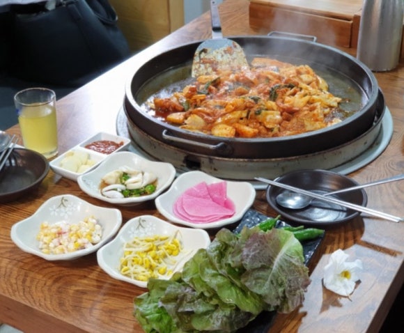 춘천닭갈비·봉평메밀막국수 이미지