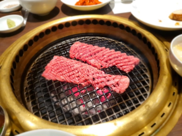 거대숯불구이 이미지