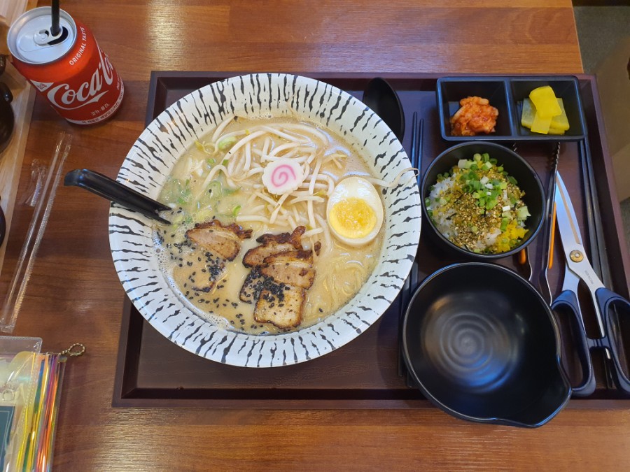우마이라멘&돈카츠 이미지