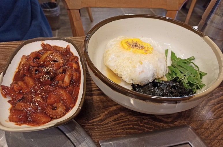장충쭈꾸미&양푼김치탕 이미지
