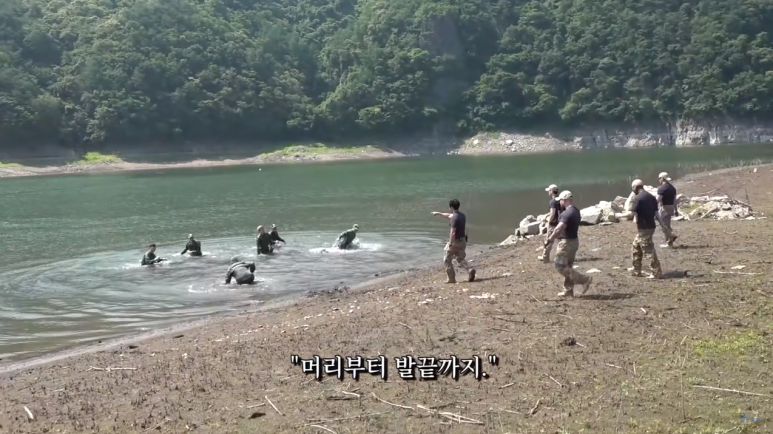 머리부터발끝까지 이미지