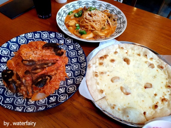 윤쿠치나 이미지
