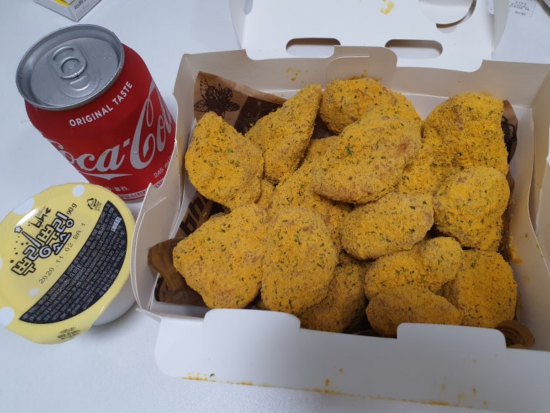 비에이치씨치킨궐동점 이미지