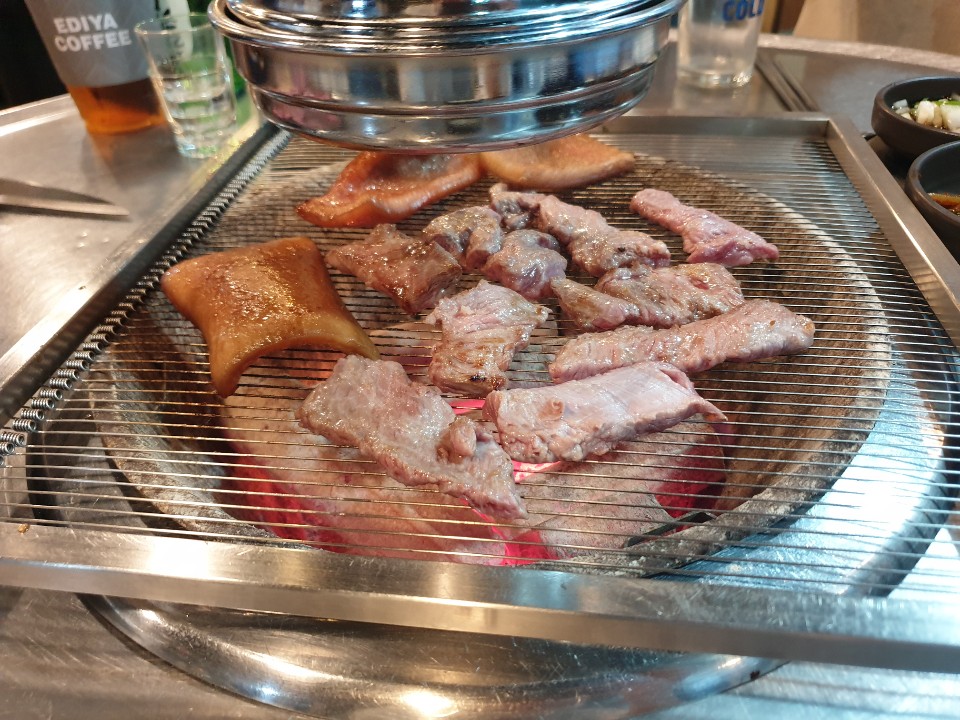 돈구이불붙었네 이미지