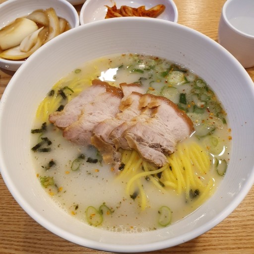 자매국수집 이미지
