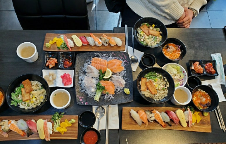초밥파는 횟집 이미지