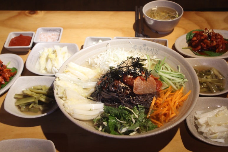 홍천족발 이미지