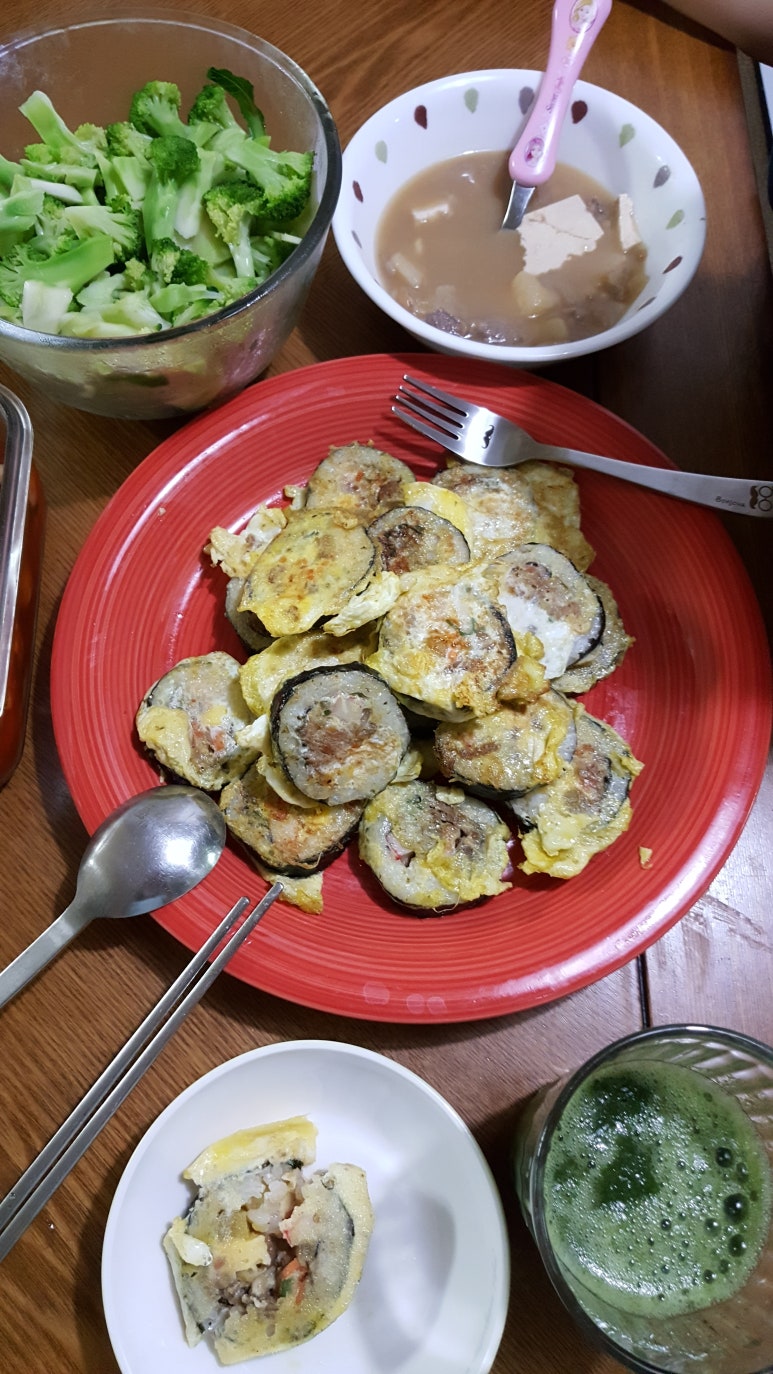 퐁당김밥 이미지