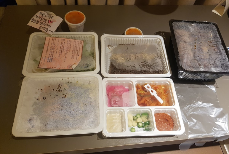 족쓰리 대표 사진