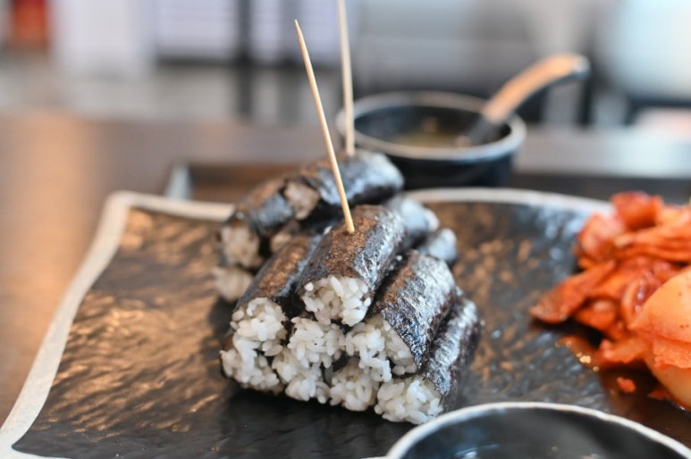 한성충무김밥 이미지