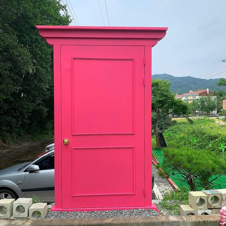 숲속의문 이미지