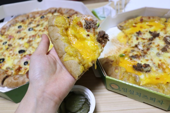 수타송임실치즈피자 이미지