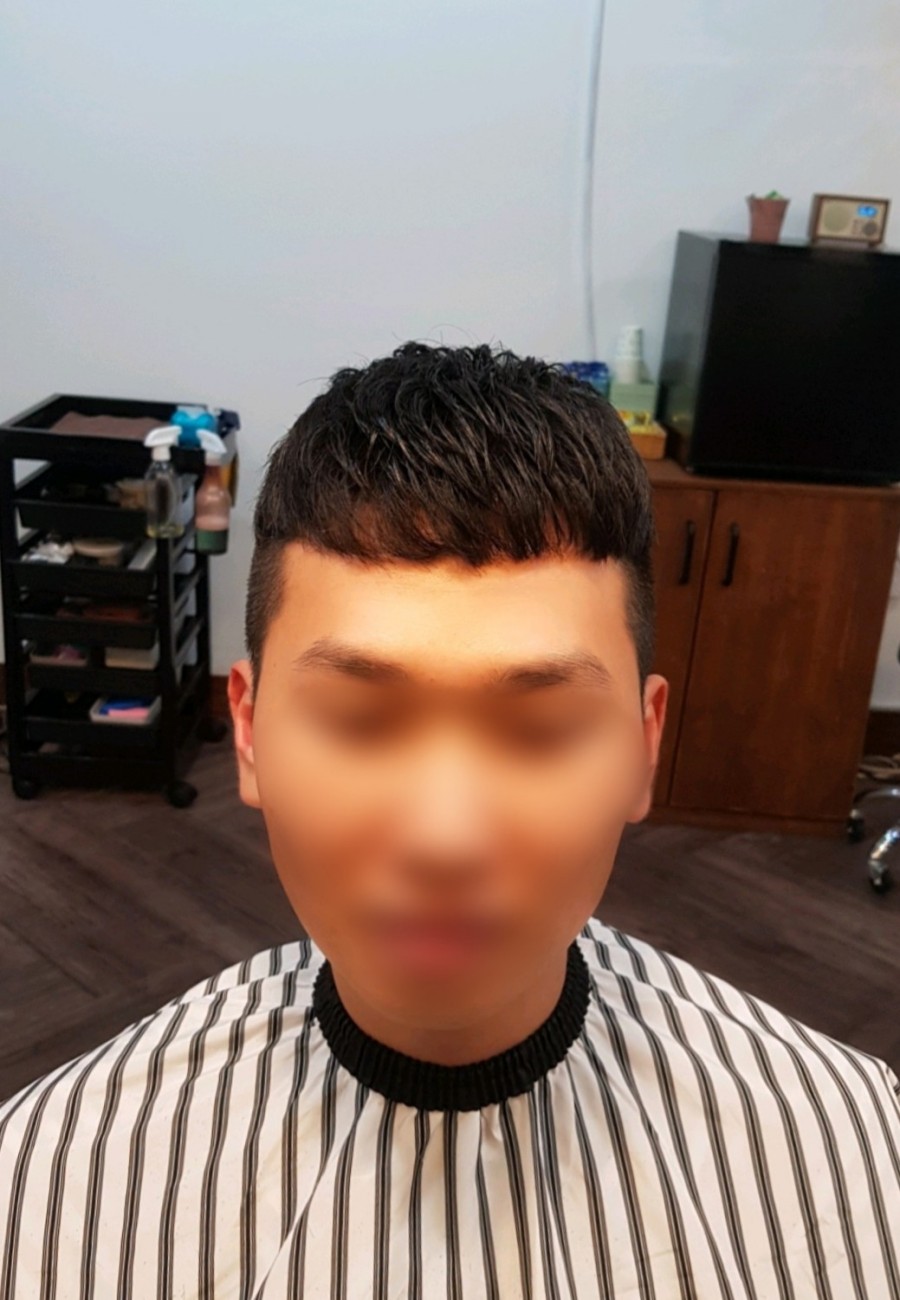 맨인살롱 이미지