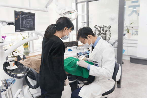 서울가족치과의원 이미지