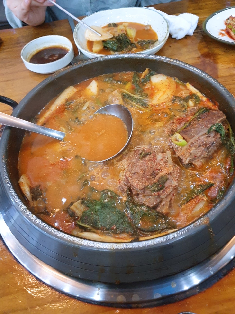수라간통뼈감자탕 이미지