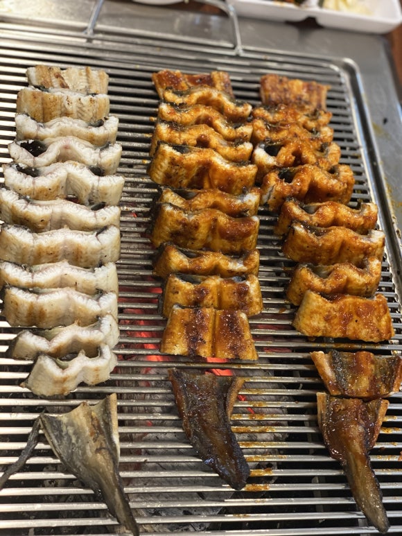 고향고창민물참숯풍천장어 이미지
