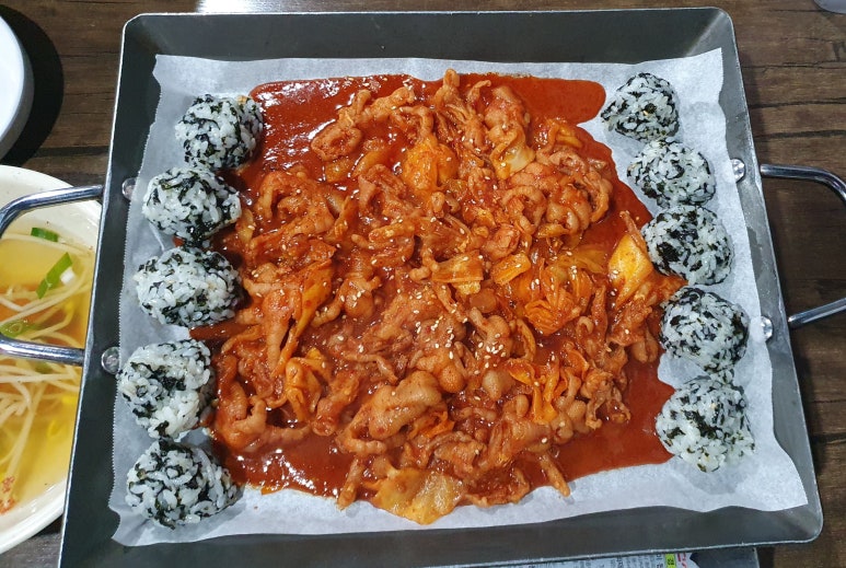 이모네주먹밥 이미지