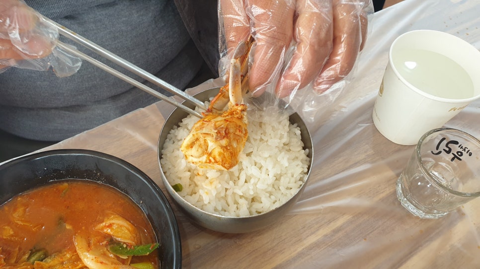 신선한 게국지 간장게장 이미지