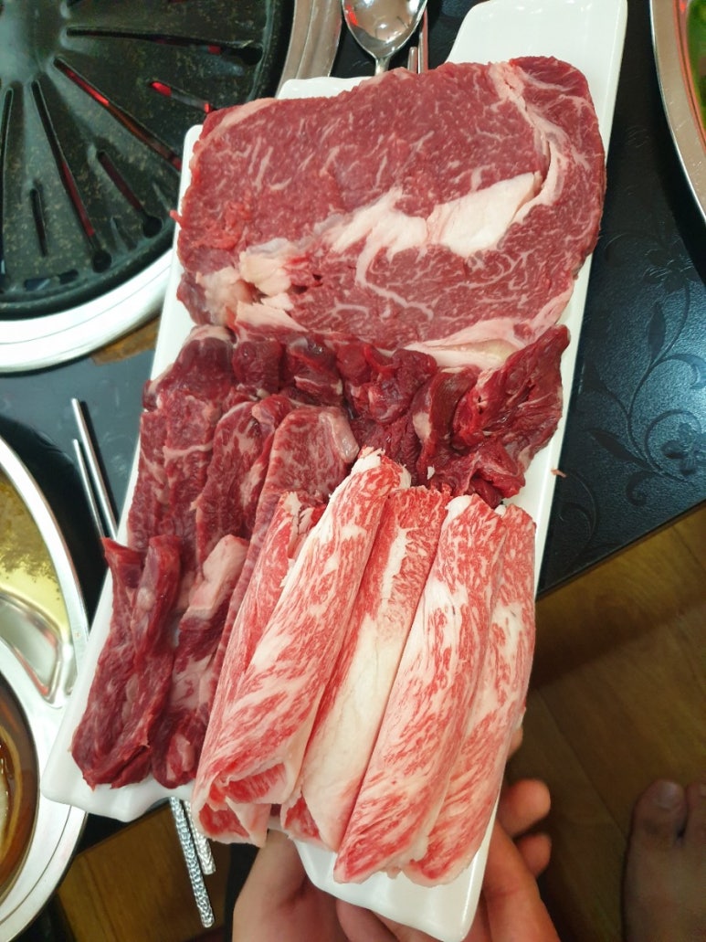 새찬축산식당 이미지