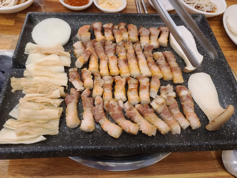 맛잇는고기집 이미지