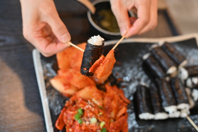 한성충무김밥 이미지